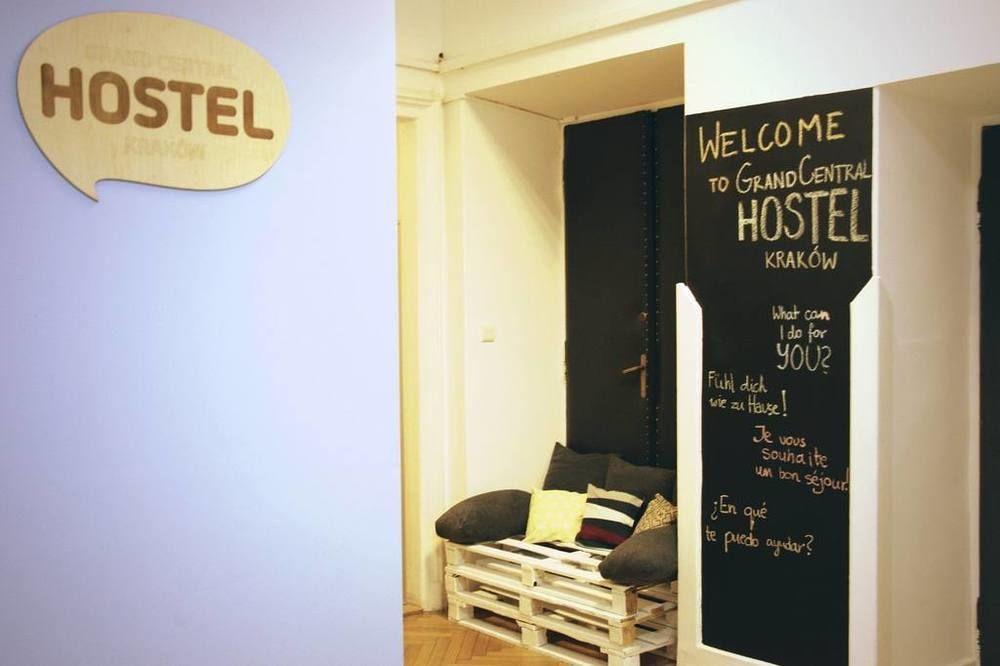 Grand Central Hostel Краков Экстерьер фото